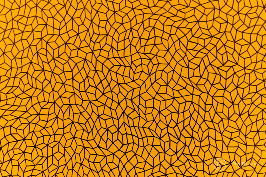 Detail van een geel netpatroon